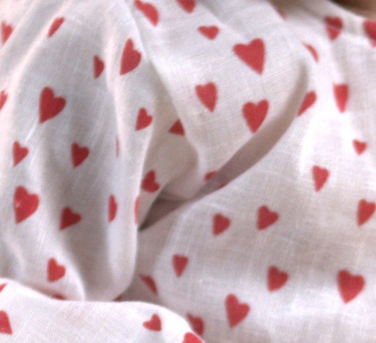 Cute Little Hearts Print Kurta Set - Red